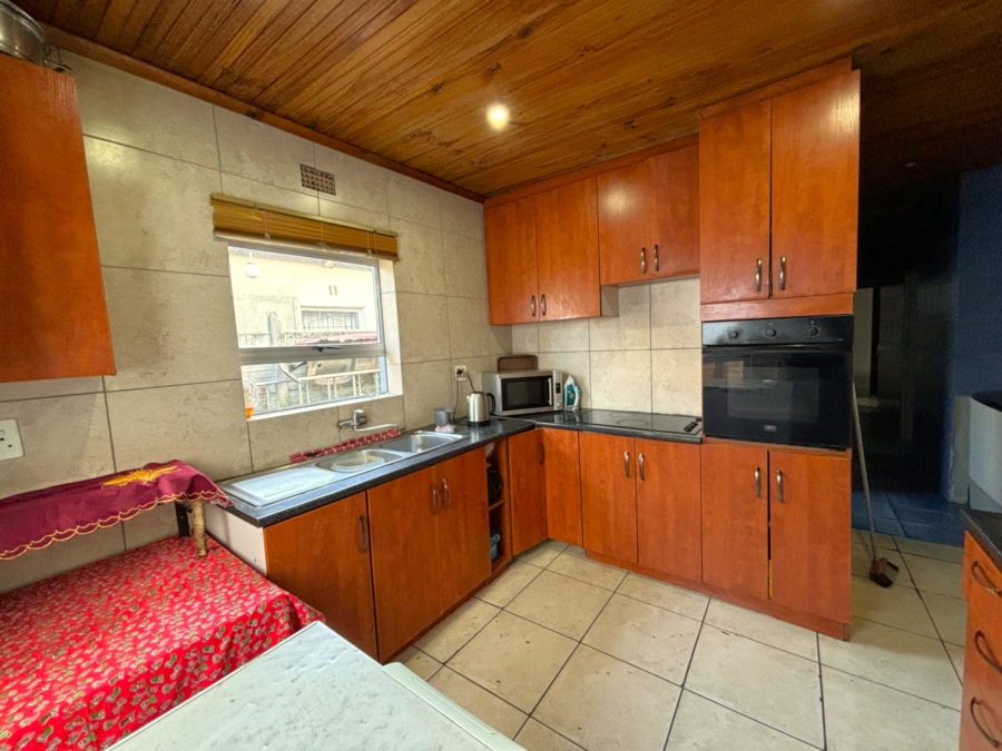5 Bedroom Property for Sale in Belhar Western Cape